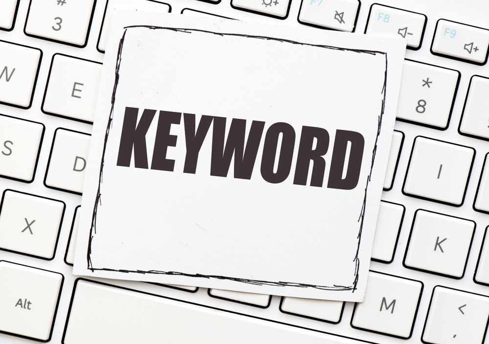 differenza tra short tail keywords e long tail keywords